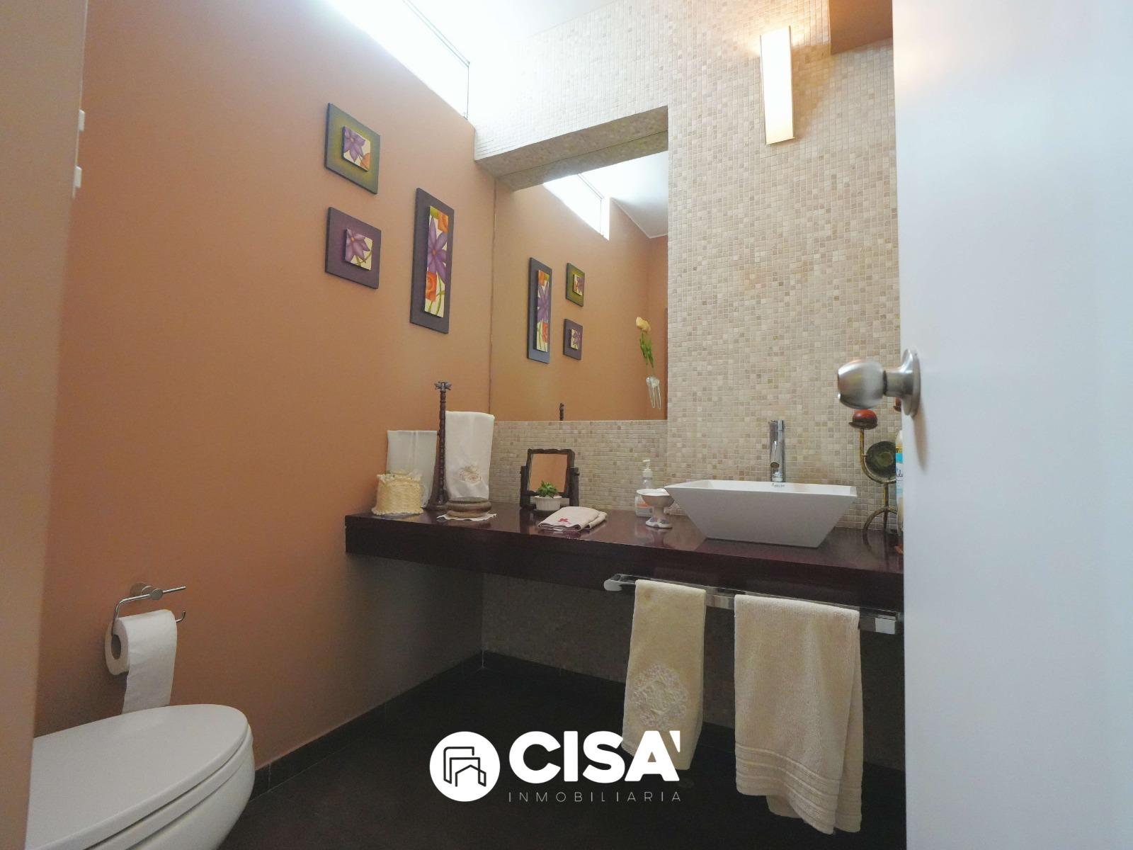 9088082_54042157997299486541995674050291100955693723656662294960567315137197808771538.jpg